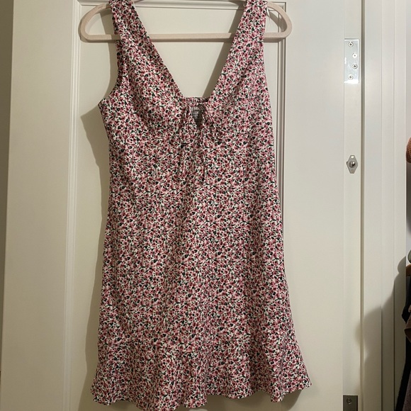 Zara Floral Dress, worn once - Picture 3 of 5